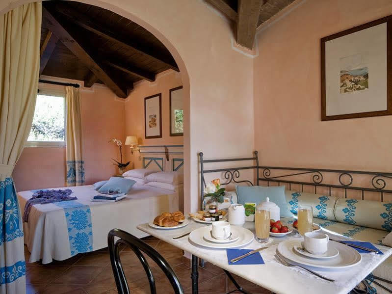 Colonna Resort Country & Sporting Club Porto Cervo Exterior photo